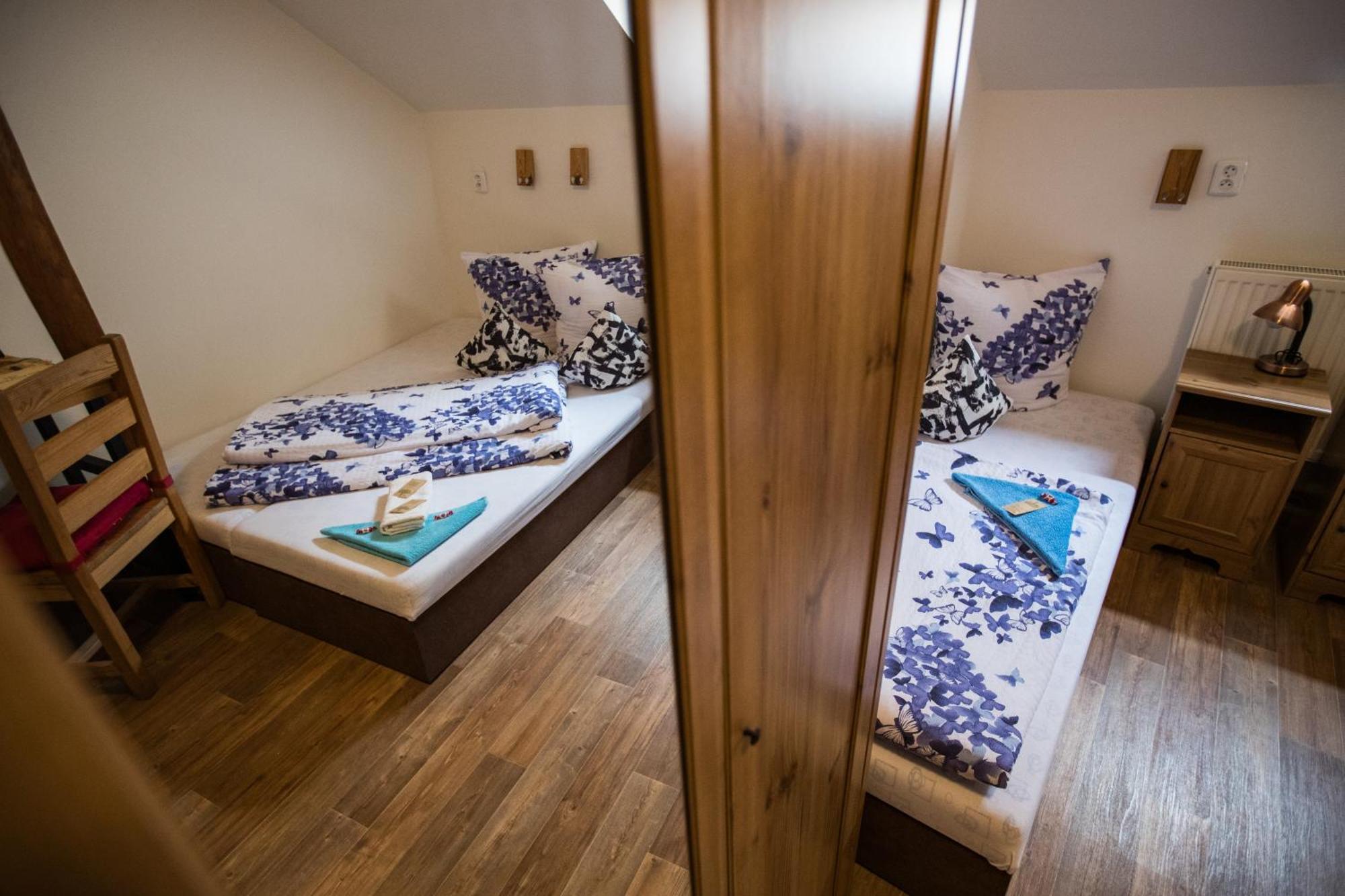 Penzion Pod Kaplickou Tisnov Buitenkant foto